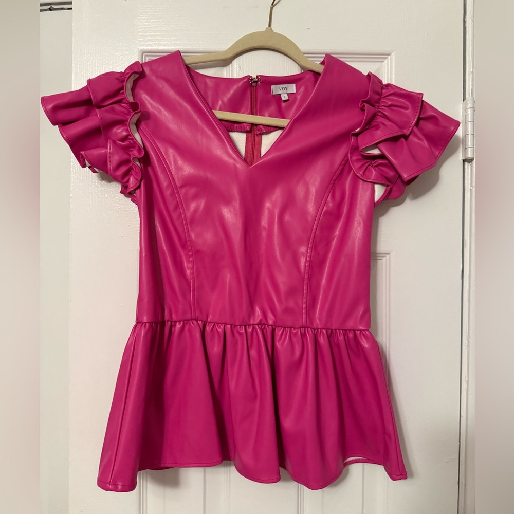 Trendy Boutique Fuchsia Ruffle Sleeve Top